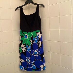 A floral dress, sleeveless, with large flowers, blue,green,black size 12